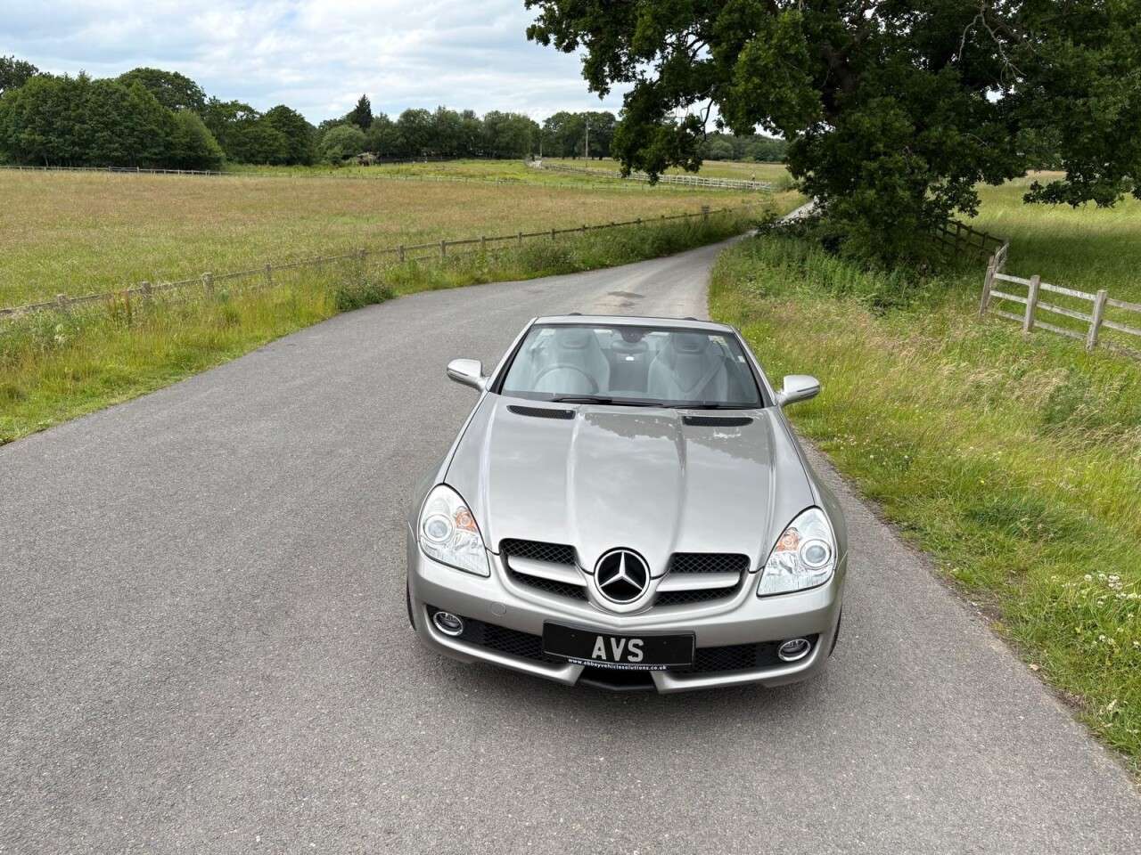 A 2009 MERCEDES-BENZ SLK 3.0 SLK280 Convertible 2dr Petrol G-Tronic Euro 4 (231 ps) A 2009 MERCEDES-BENZ SLK 3.0 SLK280 Convertible 2dr Petrol G-Tronic Euro 4 (231 ps)