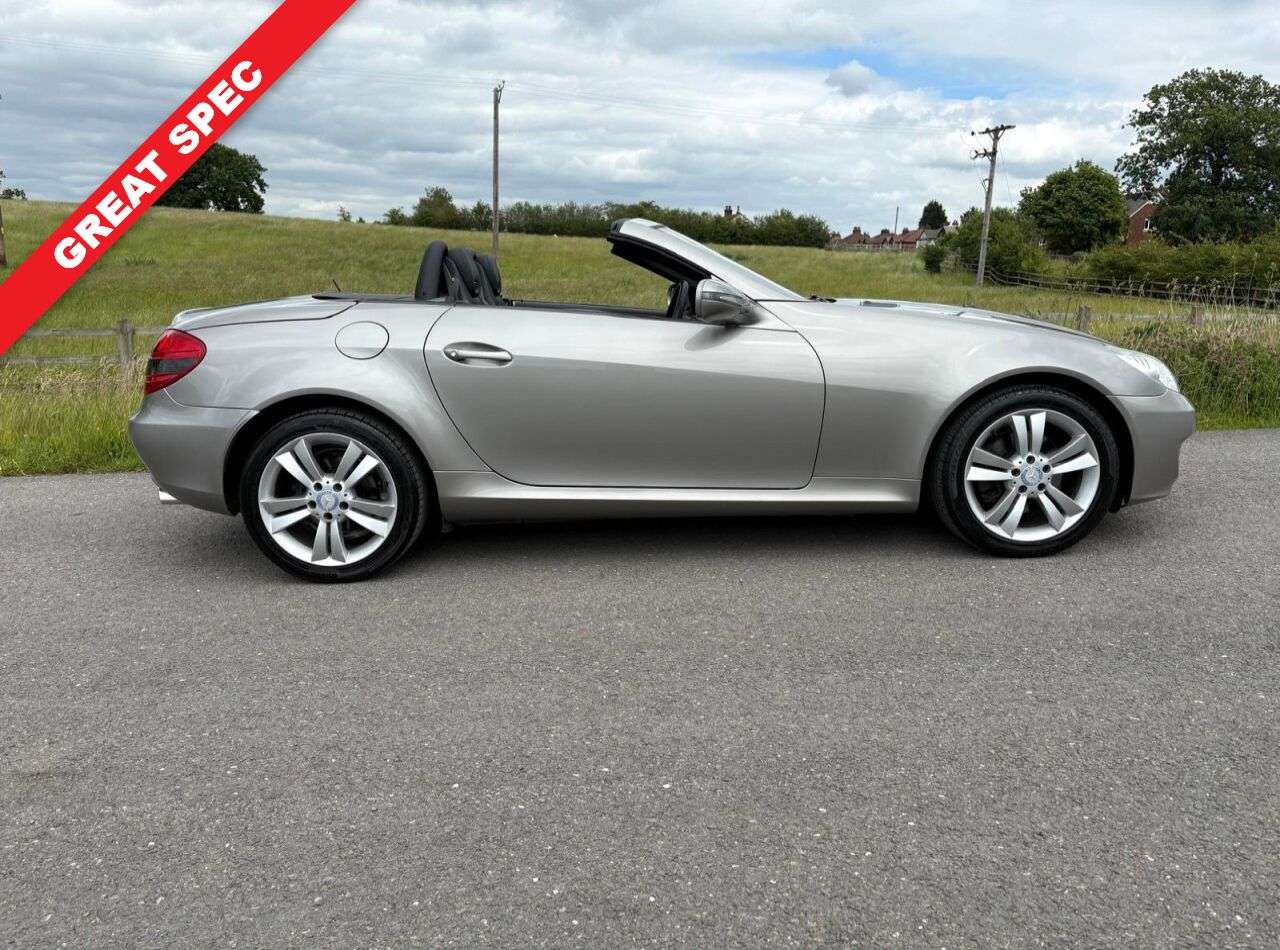 A 2009 MERCEDES-BENZ SLK 3.0 SLK280 Convertible 2dr Petrol G-Tronic Euro 4 (231 ps) A 2009 MERCEDES-BENZ SLK 3.0 SLK280 Convertible 2dr Petrol G-Tronic Euro 4 (231 ps)