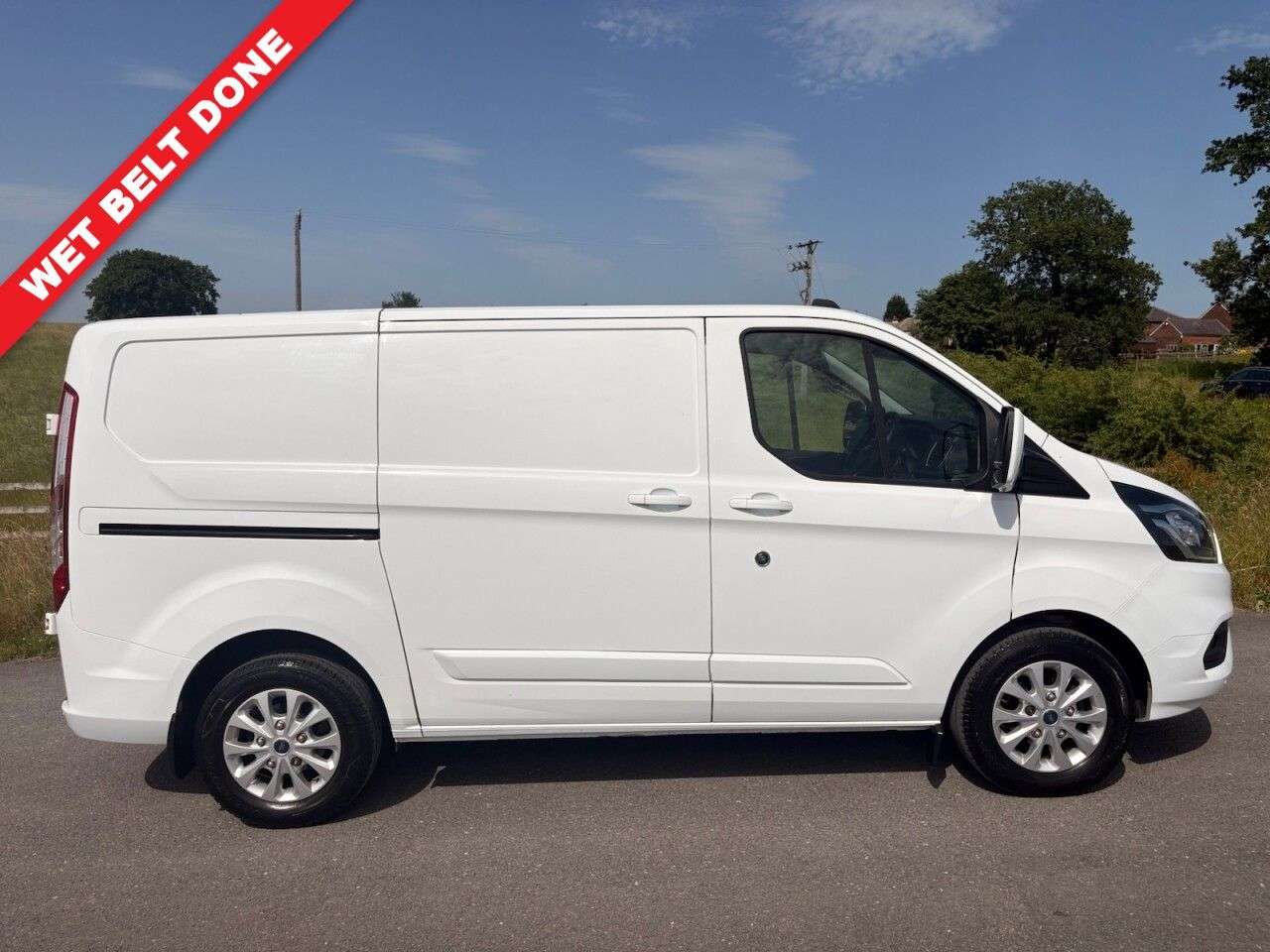 A 2019 FORD TRANSIT CUSTOM 2.0 300 EcoBlue Limited Panel Van 5dr Diesel Manual L1 H1 Euro 6 (s/s) (130 A 2019 FORD TRANSIT CUSTOM 2.0 300 EcoBlue Limited Panel Van 5dr Diesel Manual L1 H1 Euro 6 (s/s) (130