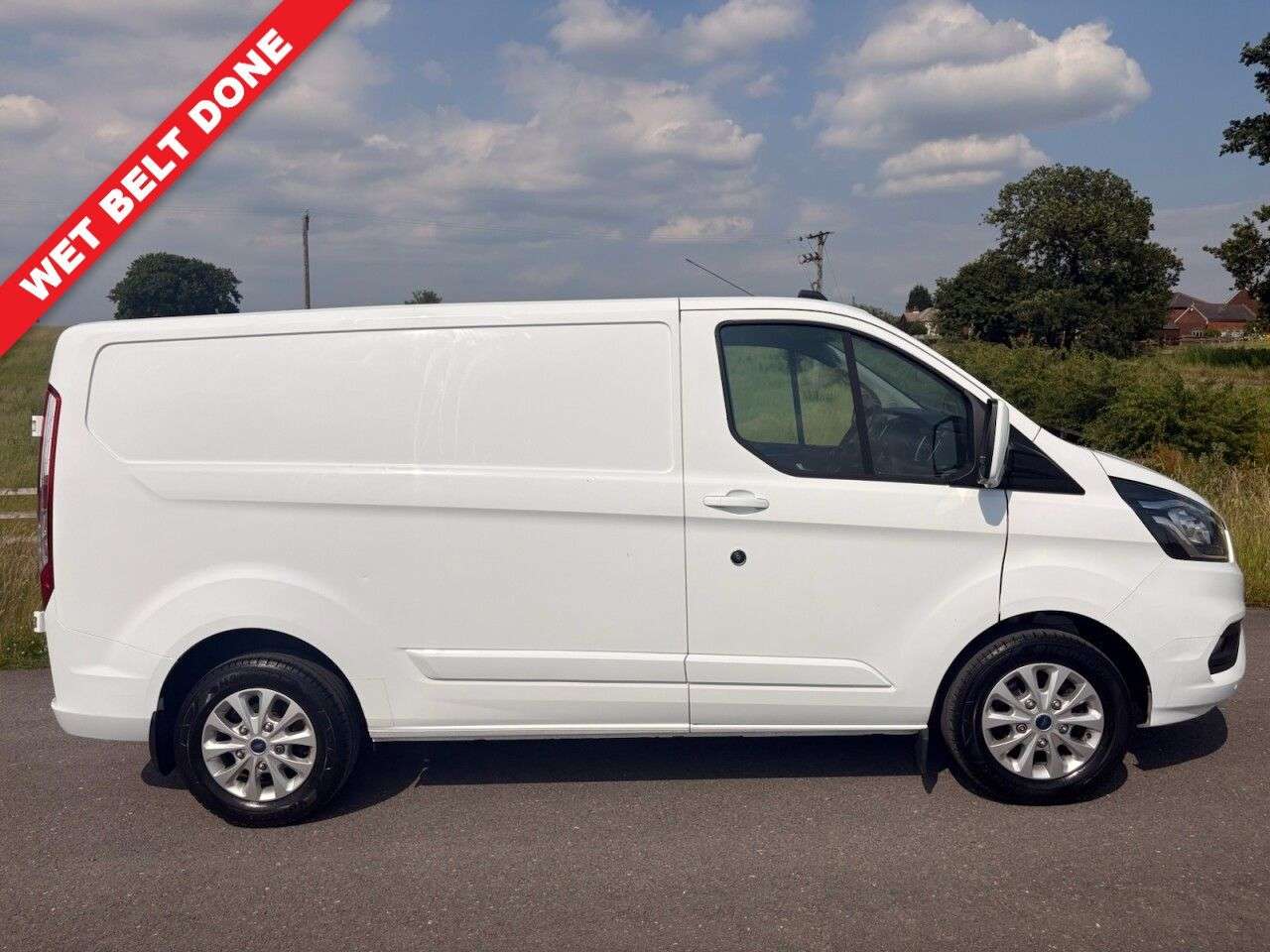 A 2019 FORD TRANSIT CUSTOM 2.0 340 EcoBlue Limited Panel Van 5dr Diesel Manual L1 H1 Euro 6 (130 ps) F A 2019 FORD TRANSIT CUSTOM 2.0 340 EcoBlue Limited Panel Van 5dr Diesel Manual L1 H1 Euro 6 (130 ps) F