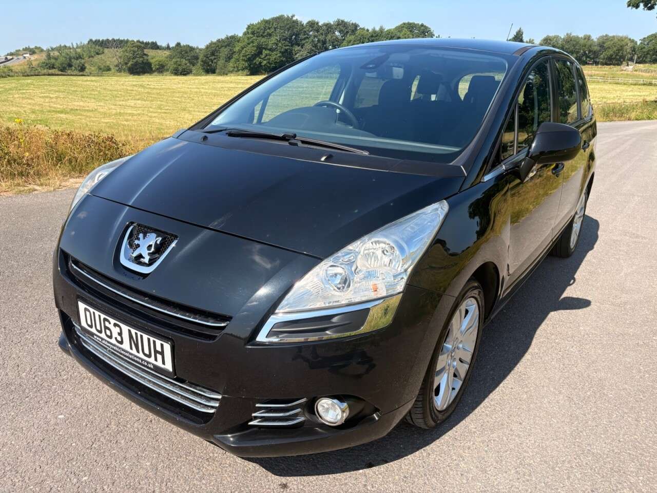 2013 PEUGEOT 5008 2013 PEUGEOT 5008
