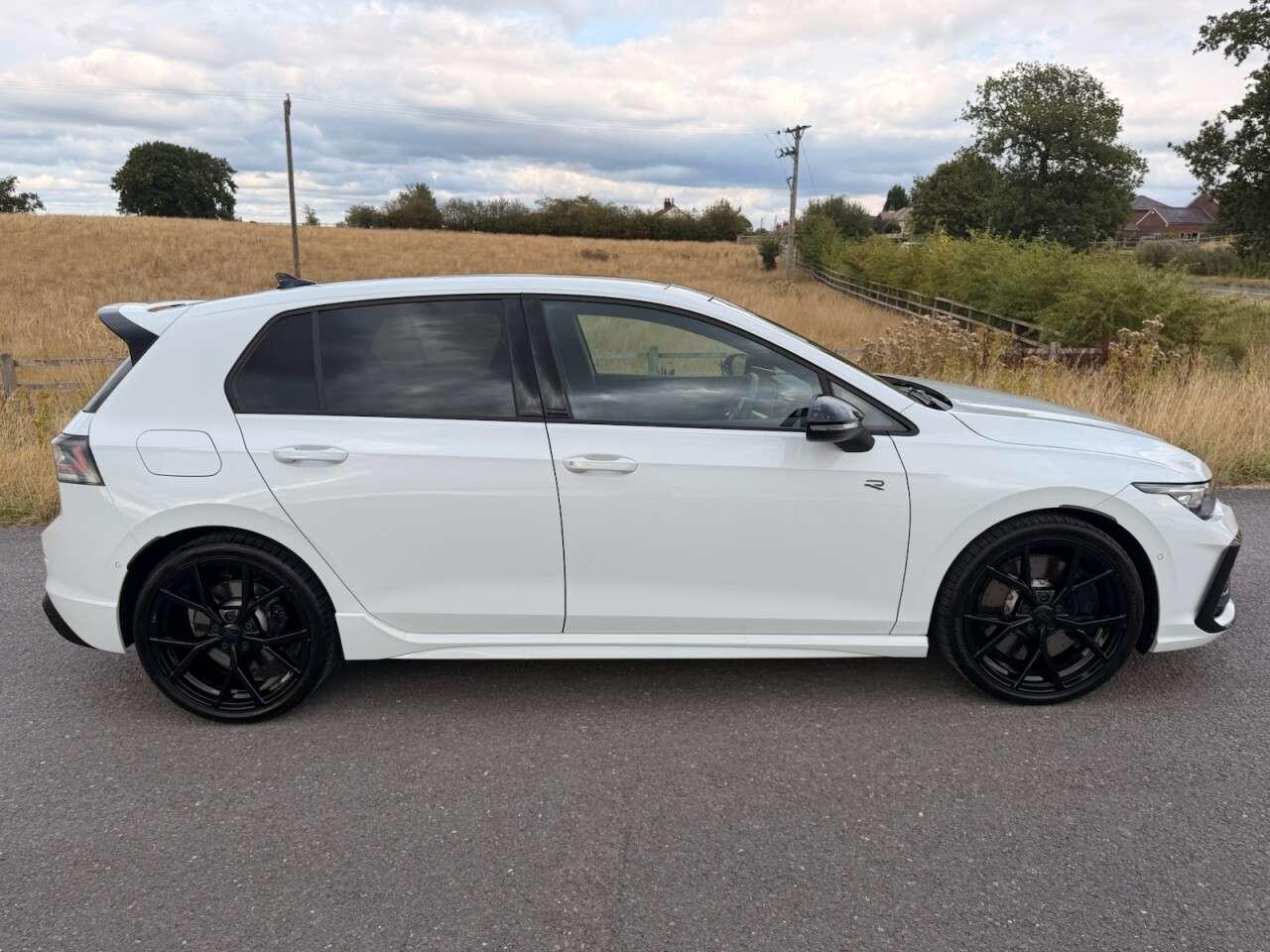 A 2025 VOLKSWAGEN GOLF 2.0 TSI R Black Edition Hatchback 5dr Petrol DSG 4Motion Euro 6 (s/s) (333 A 2025 VOLKSWAGEN GOLF 2.0 TSI R Black Edition Hatchback 5dr Petrol DSG 4Motion Euro 6 (s/s) (333