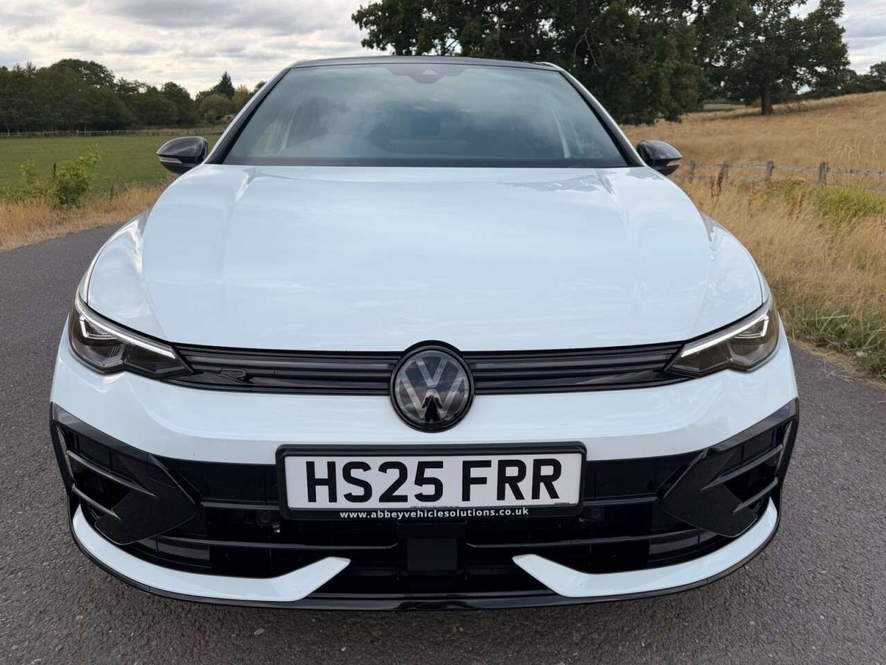 A 2025 VOLKSWAGEN GOLF 2.0 TSI R Black Edition Hatchback 5dr Petrol DSG 4Motion Euro 6 (s/s) (333 A 2025 VOLKSWAGEN GOLF 2.0 TSI R Black Edition Hatchback 5dr Petrol DSG 4Motion Euro 6 (s/s) (333
