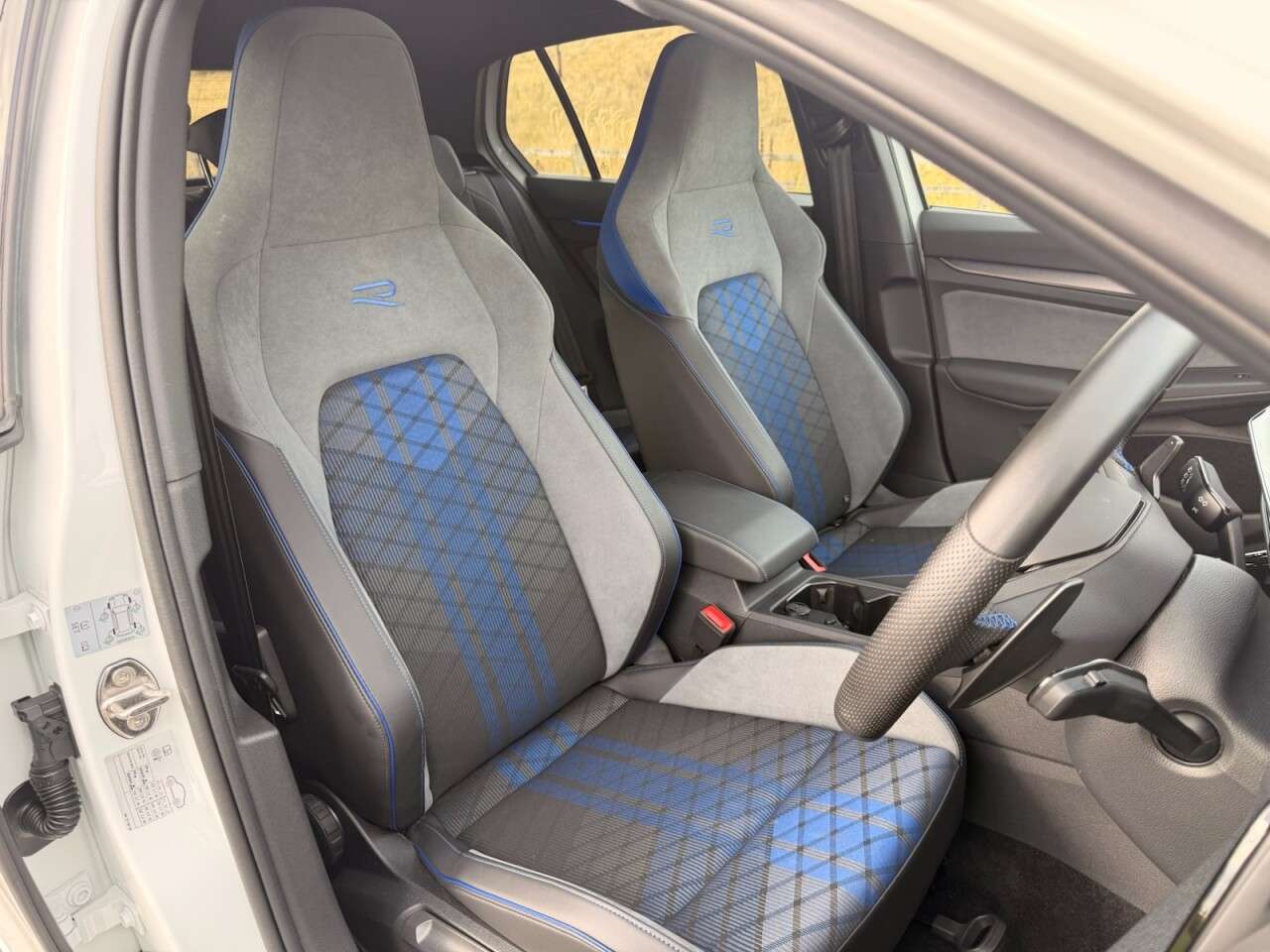 2025 VOLKSWAGEN GOLF 2025 VOLKSWAGEN GOLF