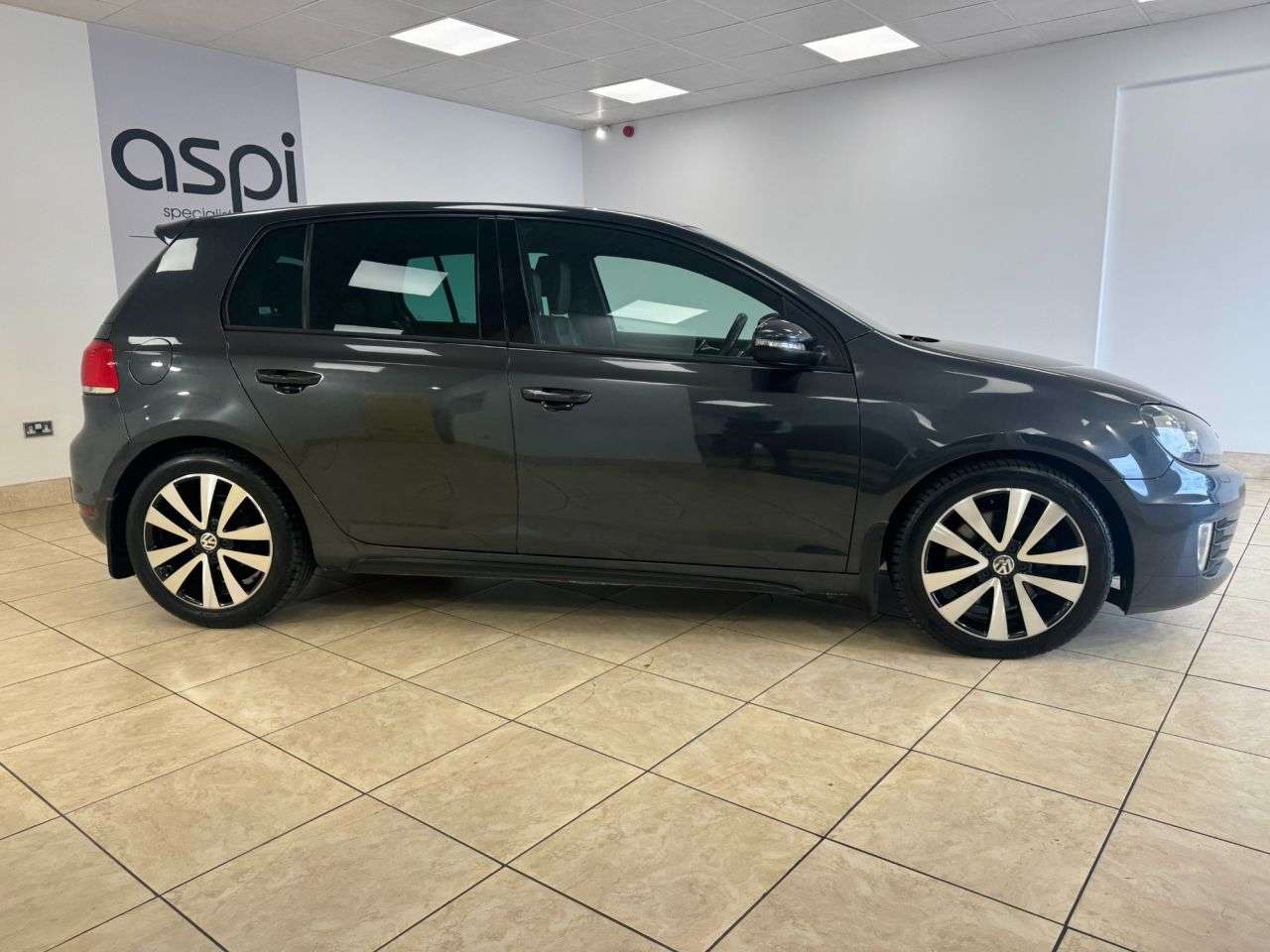 2011 VOLKSWAGEN GOLF 2011 VOLKSWAGEN GOLF