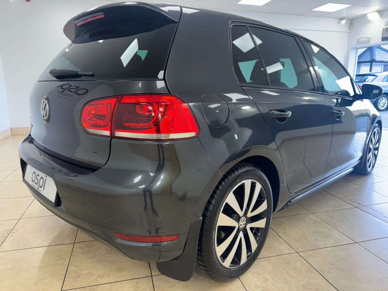 2011 VOLKSWAGEN GOLF 2011 VOLKSWAGEN GOLF