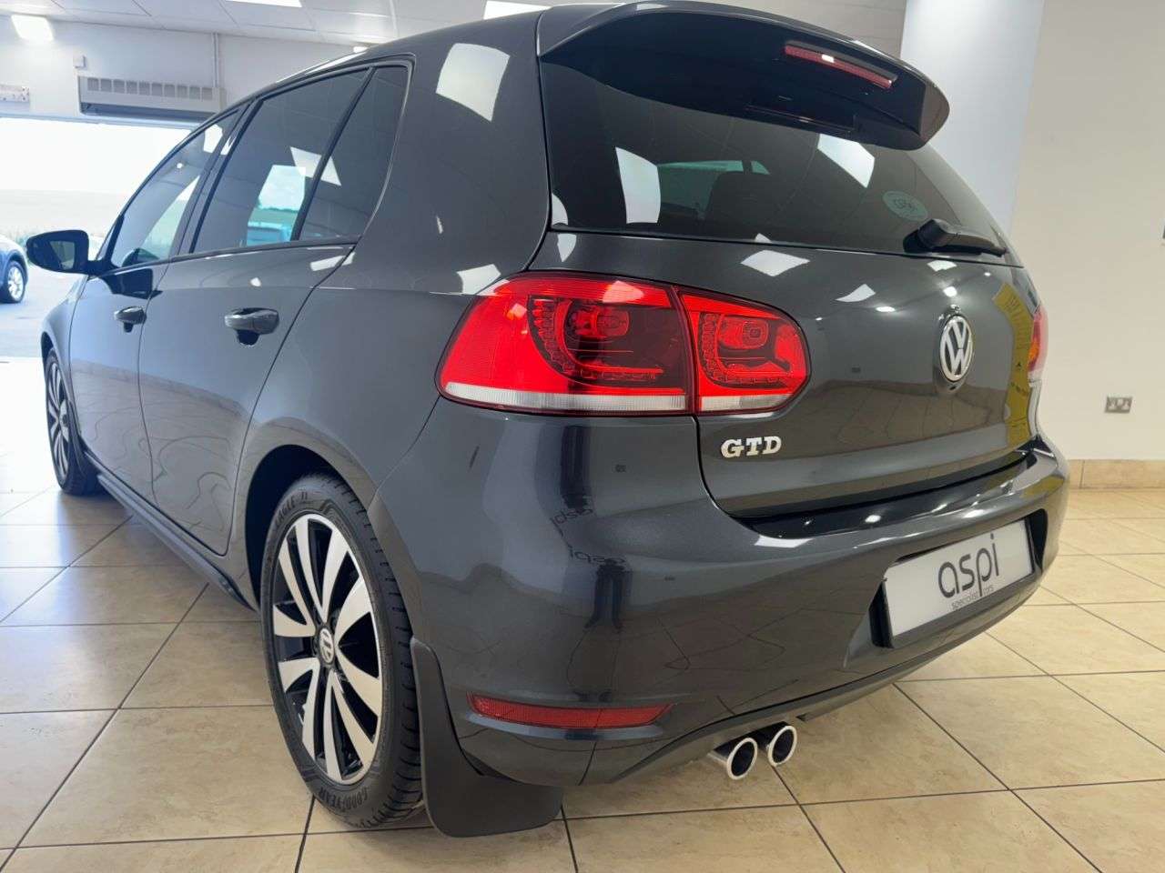 2011 VOLKSWAGEN GOLF 2011 VOLKSWAGEN GOLF