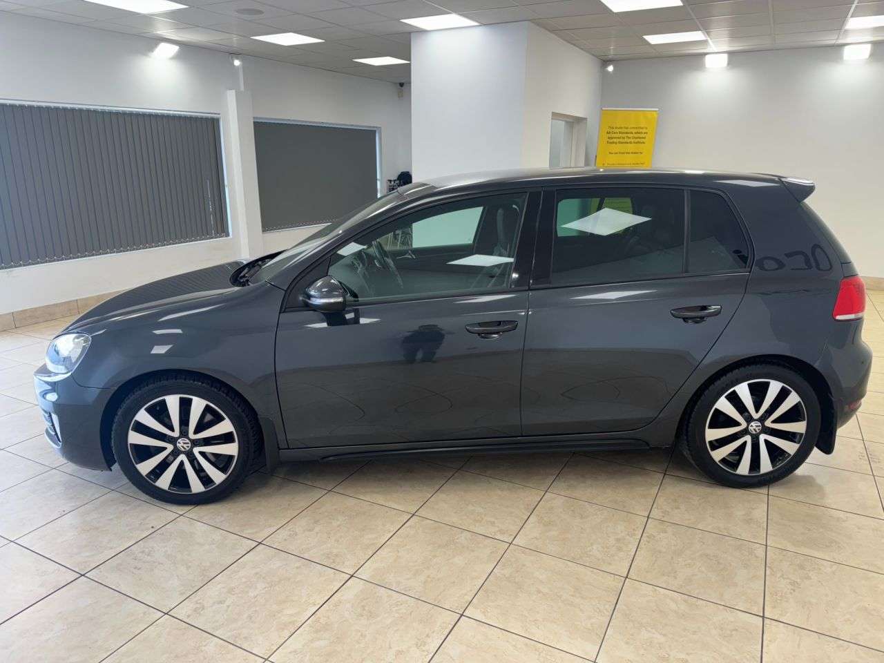 2011 VOLKSWAGEN GOLF 2011 VOLKSWAGEN GOLF