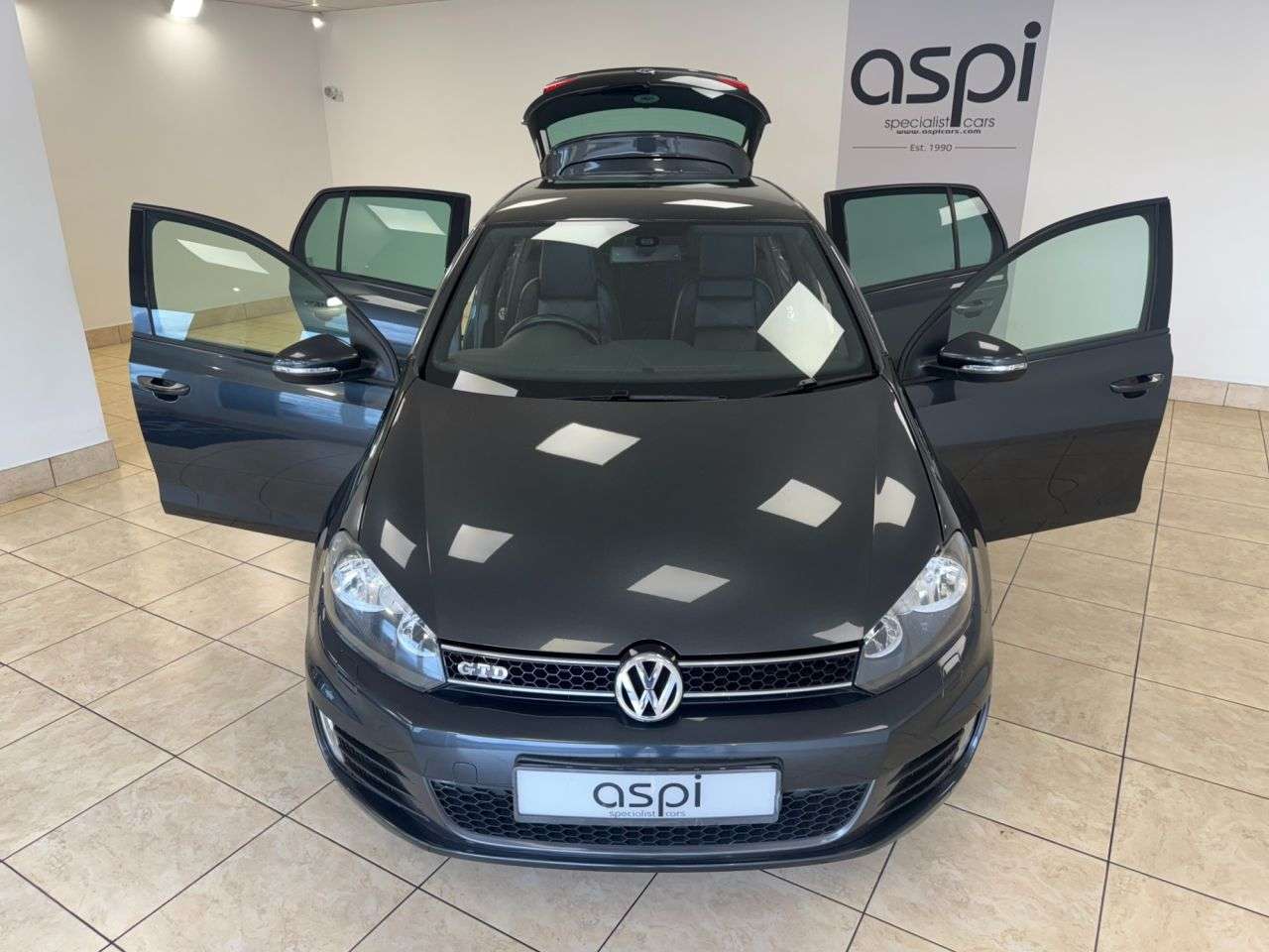 2011 VOLKSWAGEN GOLF 2011 VOLKSWAGEN GOLF