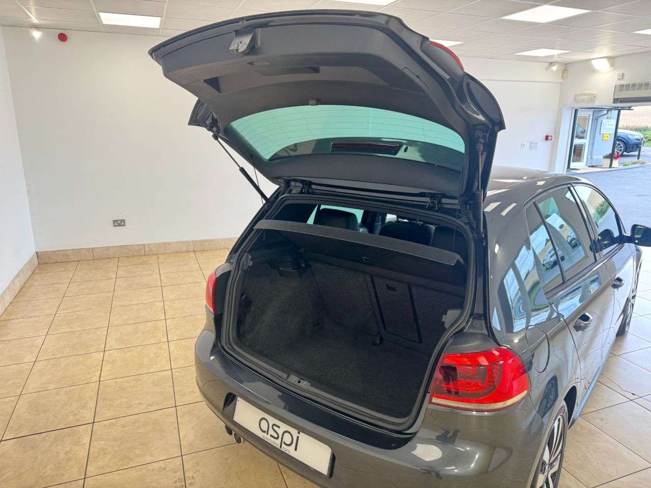 2011 VOLKSWAGEN GOLF 2011 VOLKSWAGEN GOLF