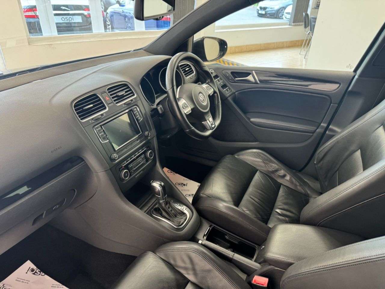 2011 VOLKSWAGEN GOLF 2011 VOLKSWAGEN GOLF