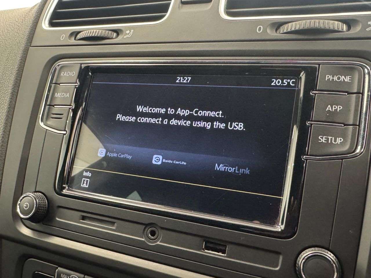 2011 VOLKSWAGEN GOLF 2011 VOLKSWAGEN GOLF