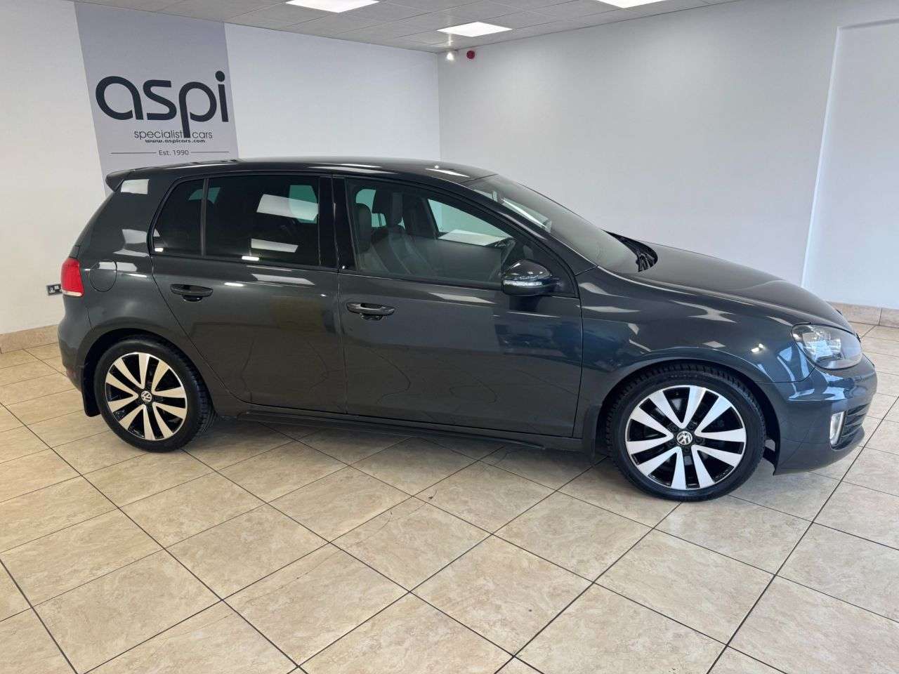 2011 VOLKSWAGEN GOLF 2011 VOLKSWAGEN GOLF