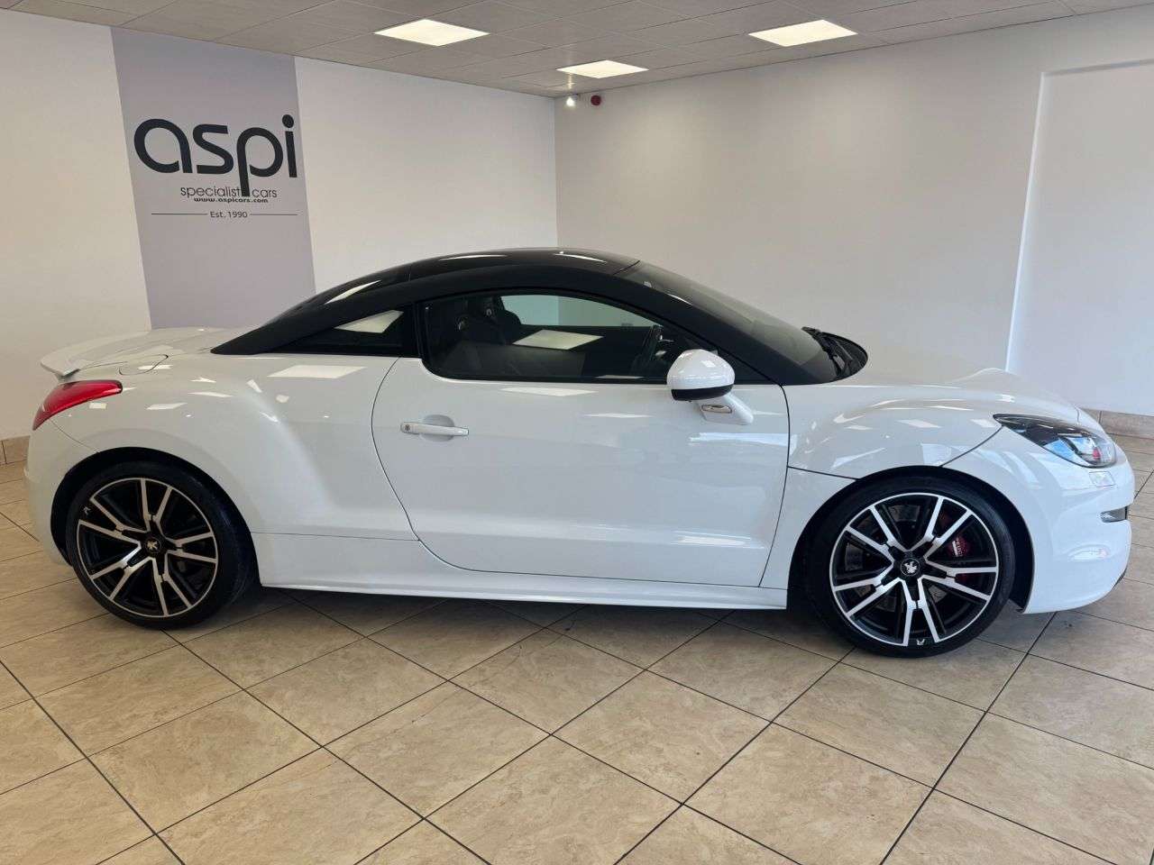 2015 PEUGEOT RCZ 2015 PEUGEOT RCZ