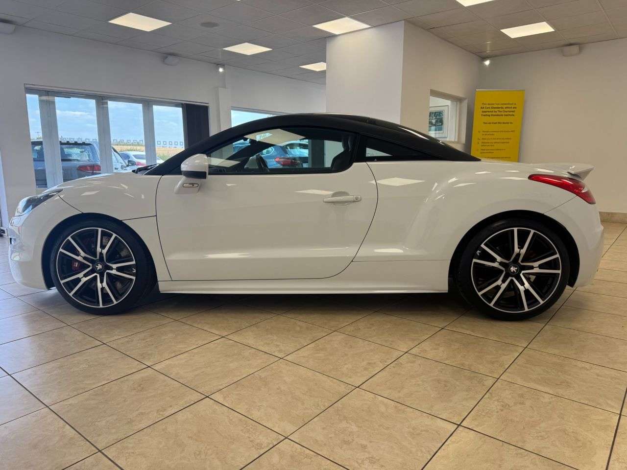 2015 PEUGEOT RCZ 2015 PEUGEOT RCZ