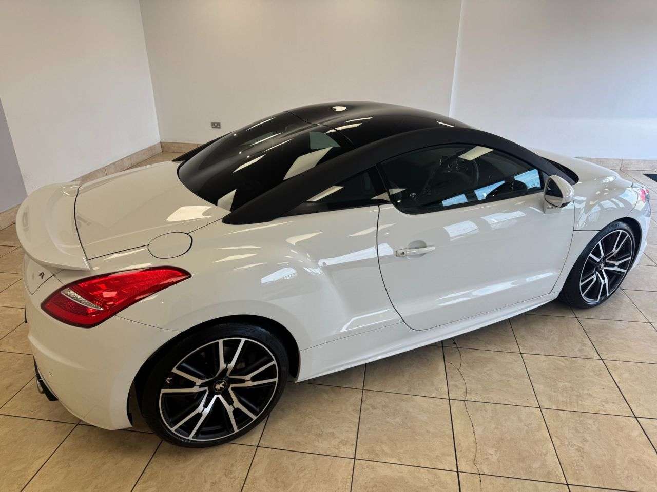 2015 PEUGEOT RCZ 2015 PEUGEOT RCZ