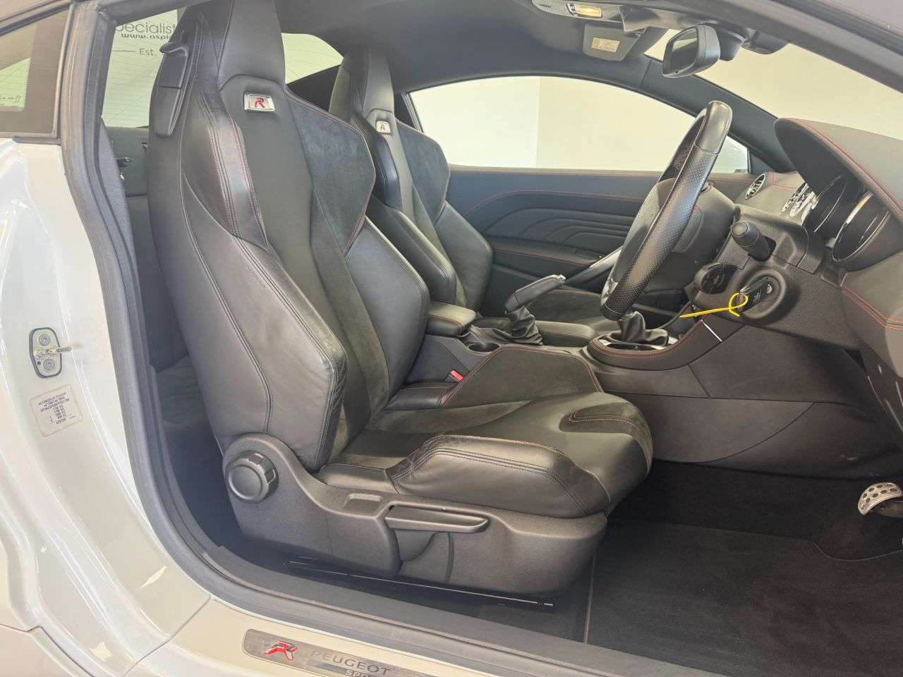 2015 PEUGEOT RCZ 2015 PEUGEOT RCZ