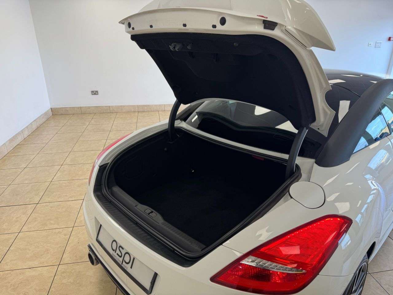 2015 PEUGEOT RCZ 2015 PEUGEOT RCZ