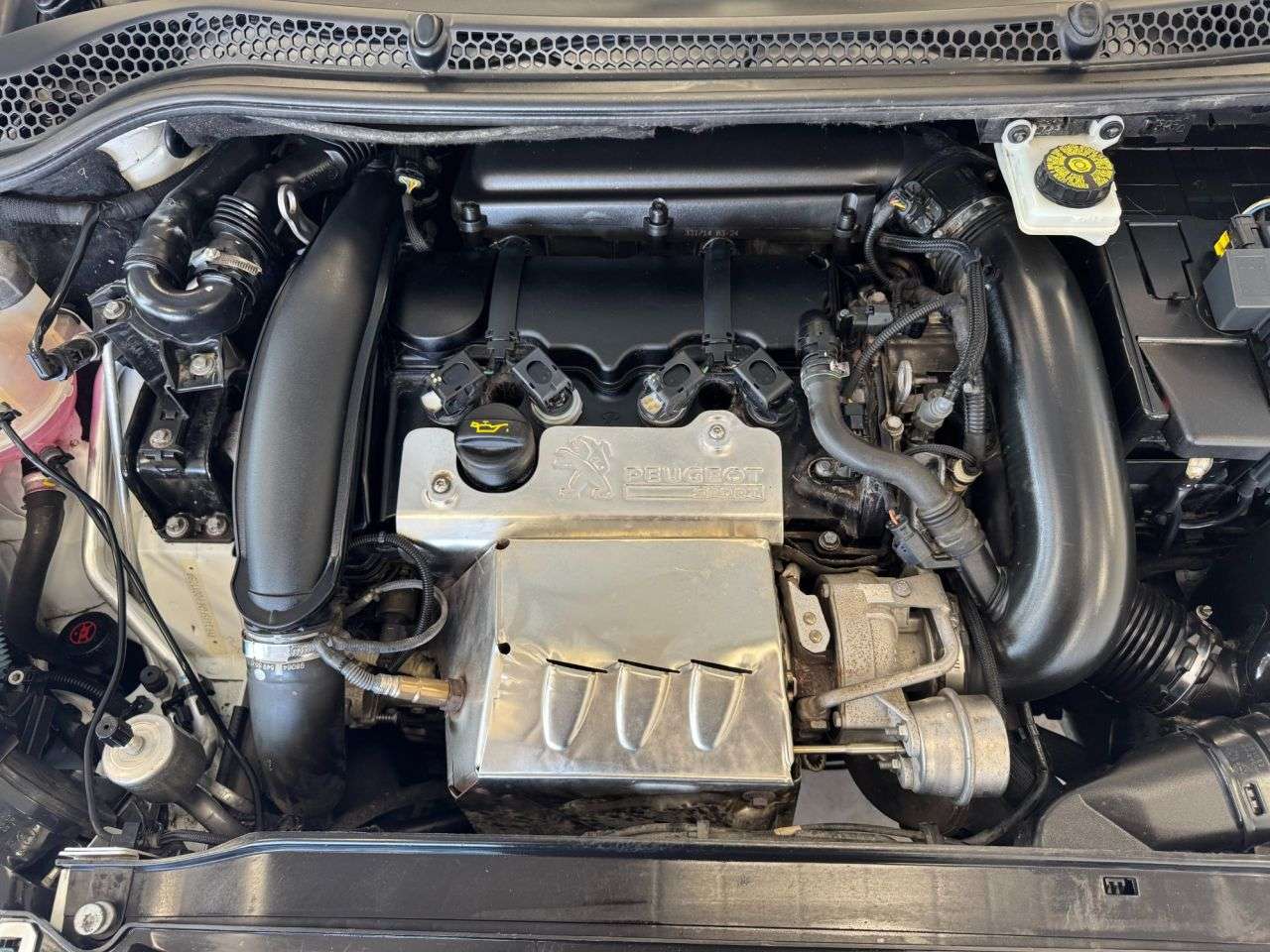 2015 PEUGEOT RCZ 2015 PEUGEOT RCZ