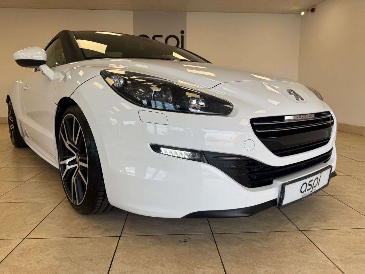 2015 PEUGEOT RCZ 2015 PEUGEOT RCZ