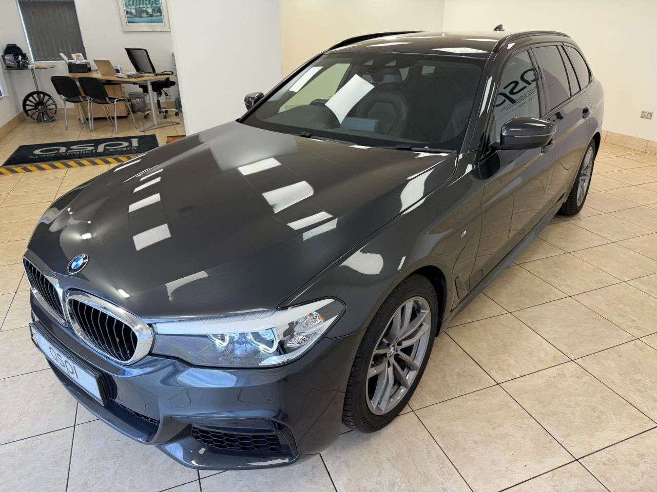 2019 BMW 5 SERIES 2019 BMW 5 SERIES