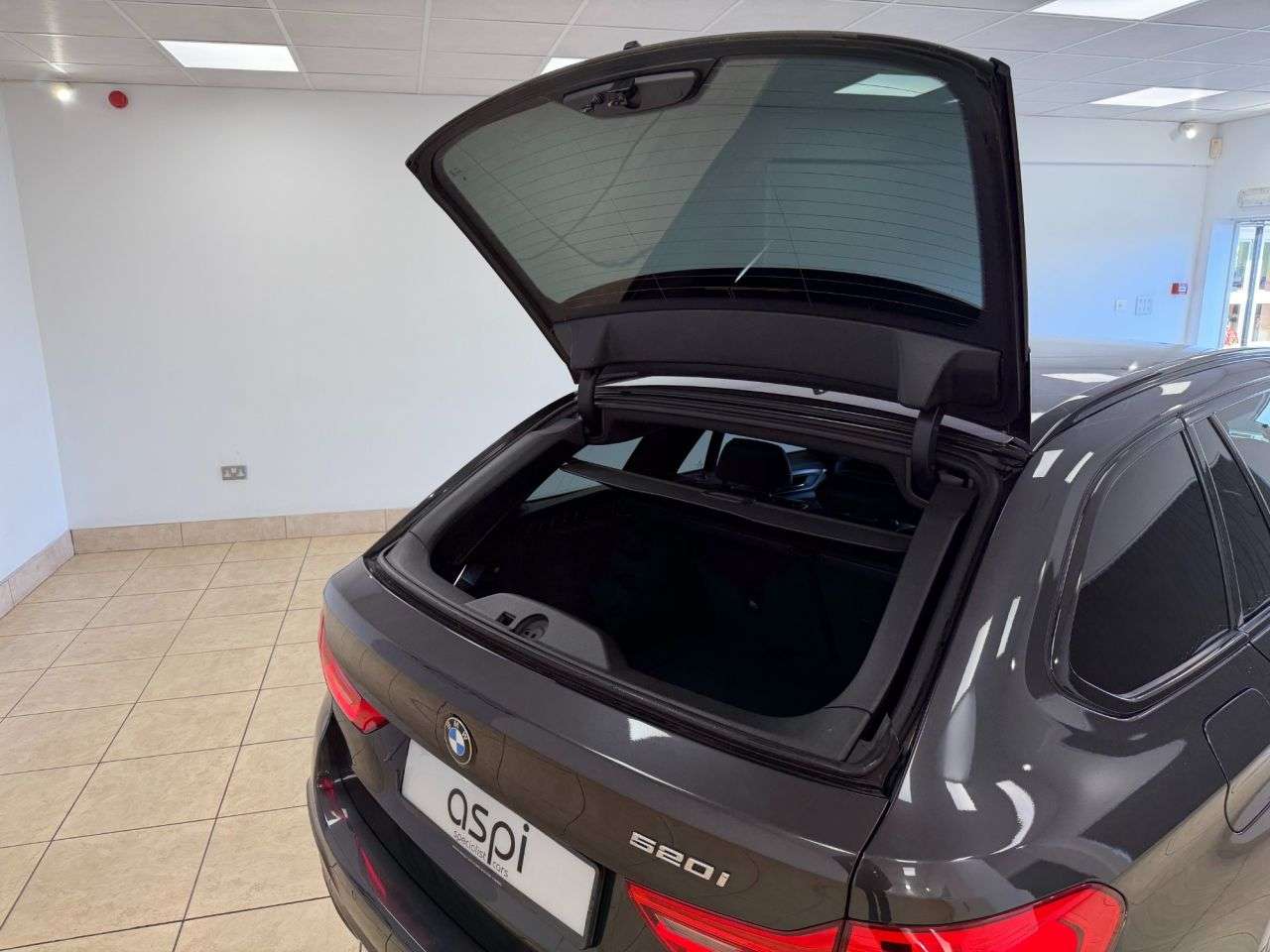 2019 BMW 5 SERIES 2019 BMW 5 SERIES