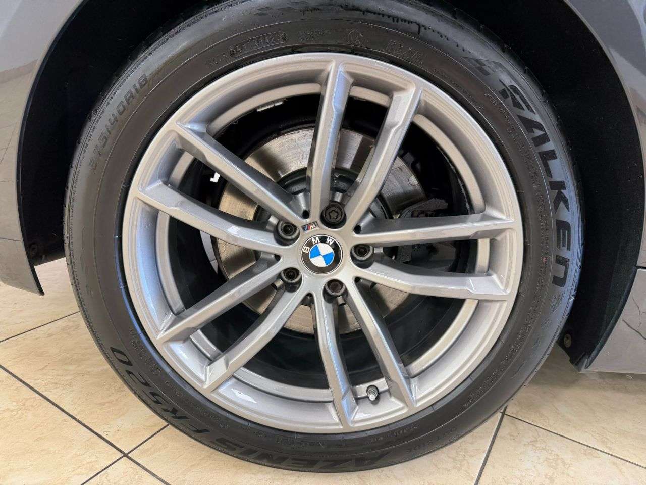 2019 BMW 5 SERIES 2019 BMW 5 SERIES