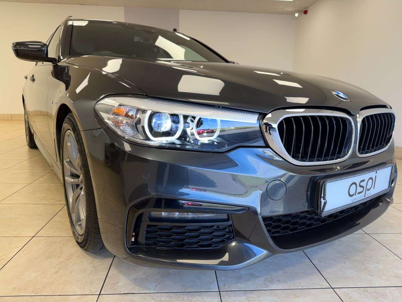 2019 BMW 5 SERIES 2019 BMW 5 SERIES
