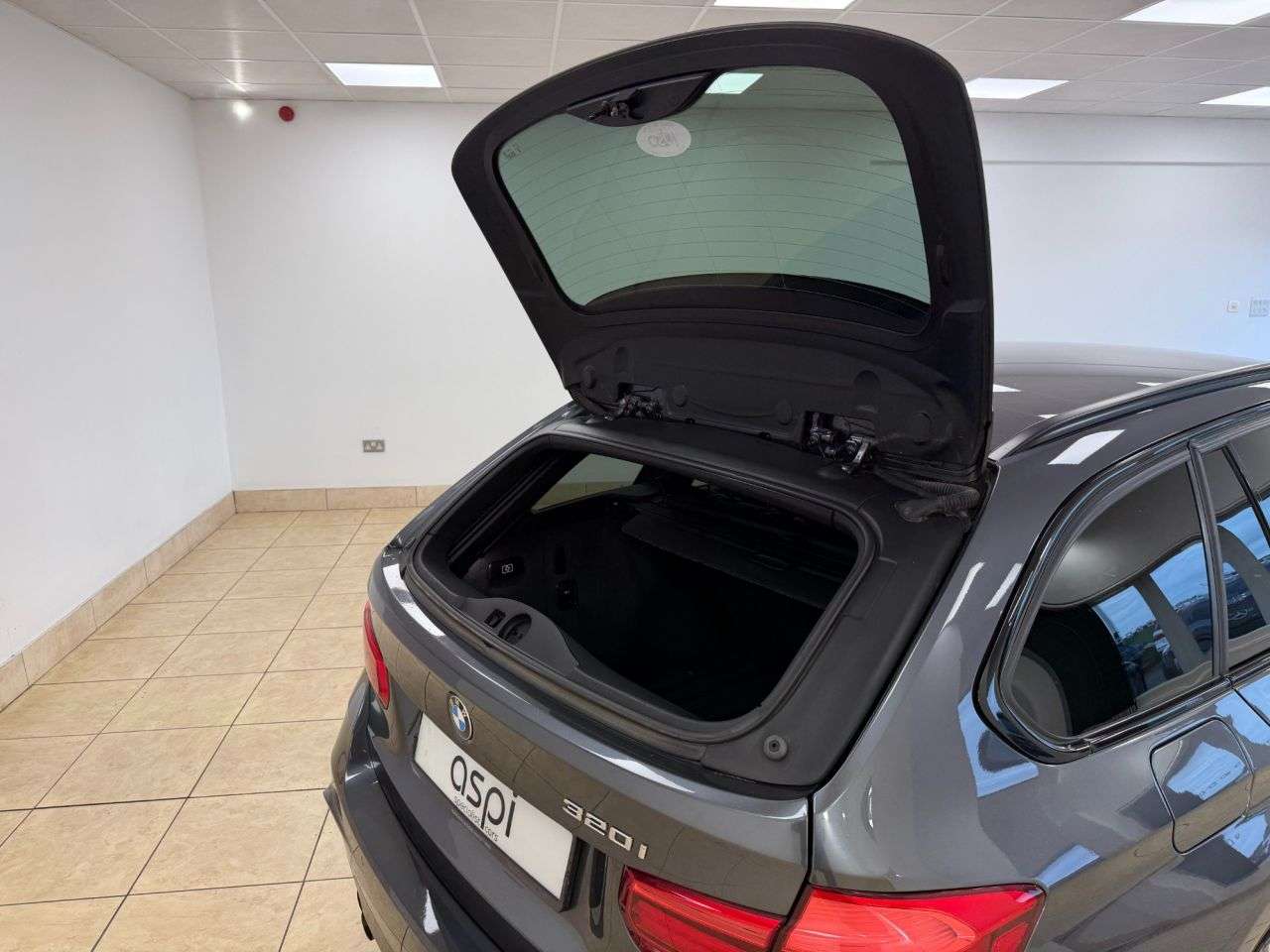 2017 BMW 3 SERIES 2017 BMW 3 SERIES