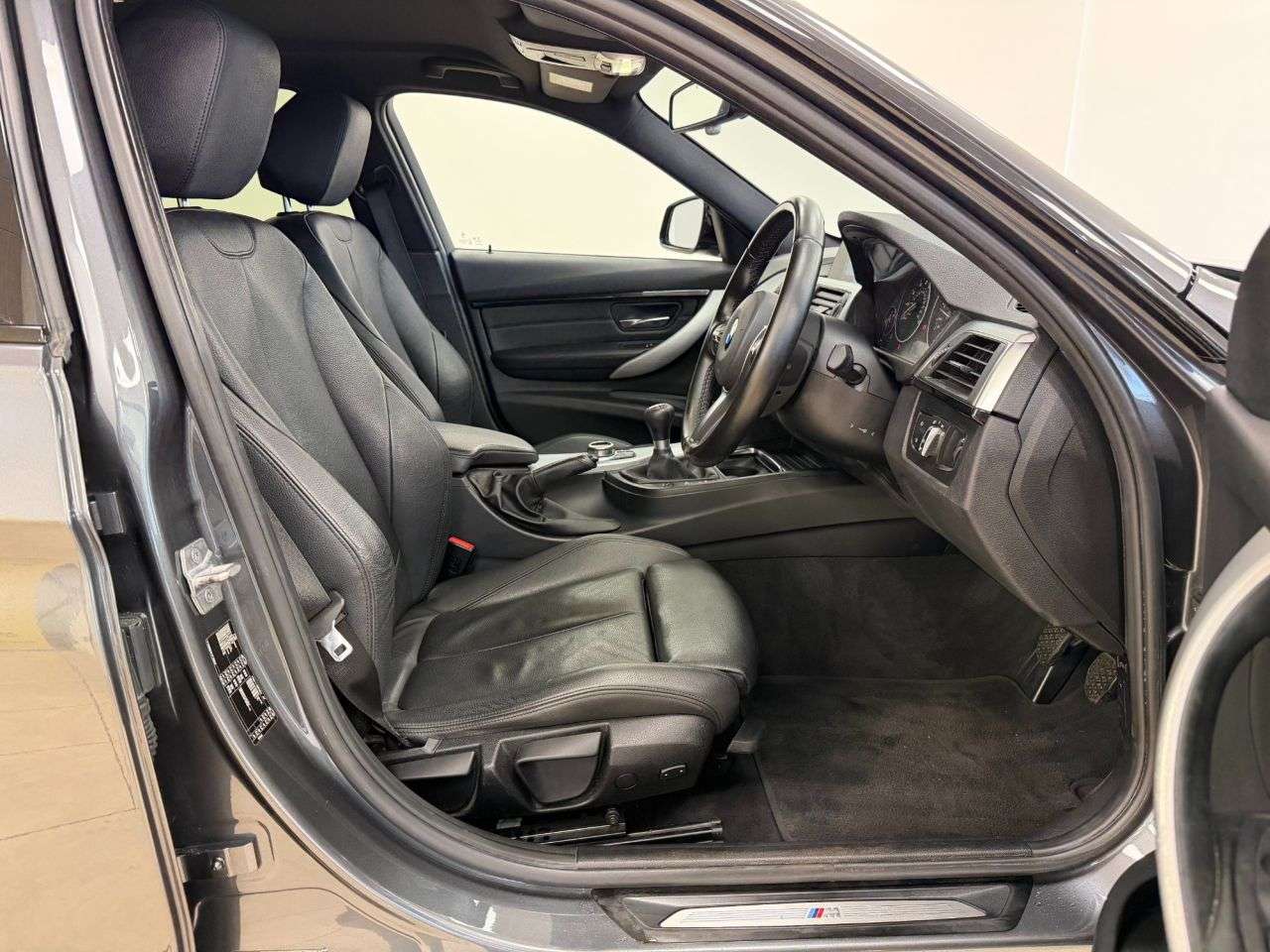 2017 BMW 3 SERIES 2017 BMW 3 SERIES