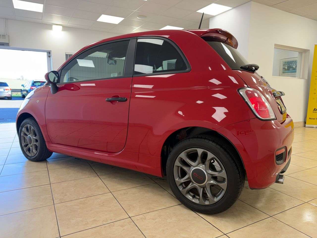 2013 FIAT 500 2013 FIAT 500