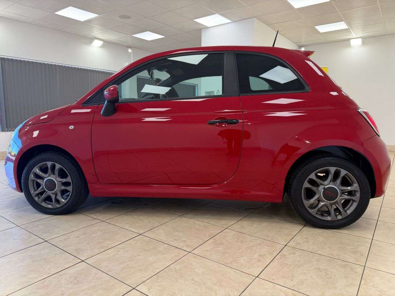 2013 FIAT 500 2013 FIAT 500