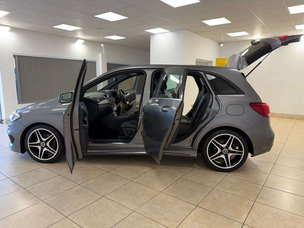 2015 MERCEDES-BENZ B-CLASS 2015 MERCEDES-BENZ B-CLASS