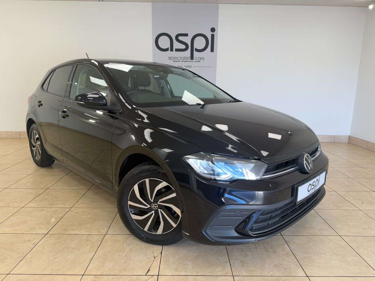 A 2022 VOLKSWAGEN POLO 1.0 TSI Life Hatchback 5dr Petrol DSG Euro 6 (s/s) (95 ps) ELEC F/MIRRORS, A 2022 VOLKSWAGEN POLO 1.0 TSI Life Hatchback 5dr Petrol DSG Euro 6 (s/s) (95 ps) ELEC F/MIRRORS,