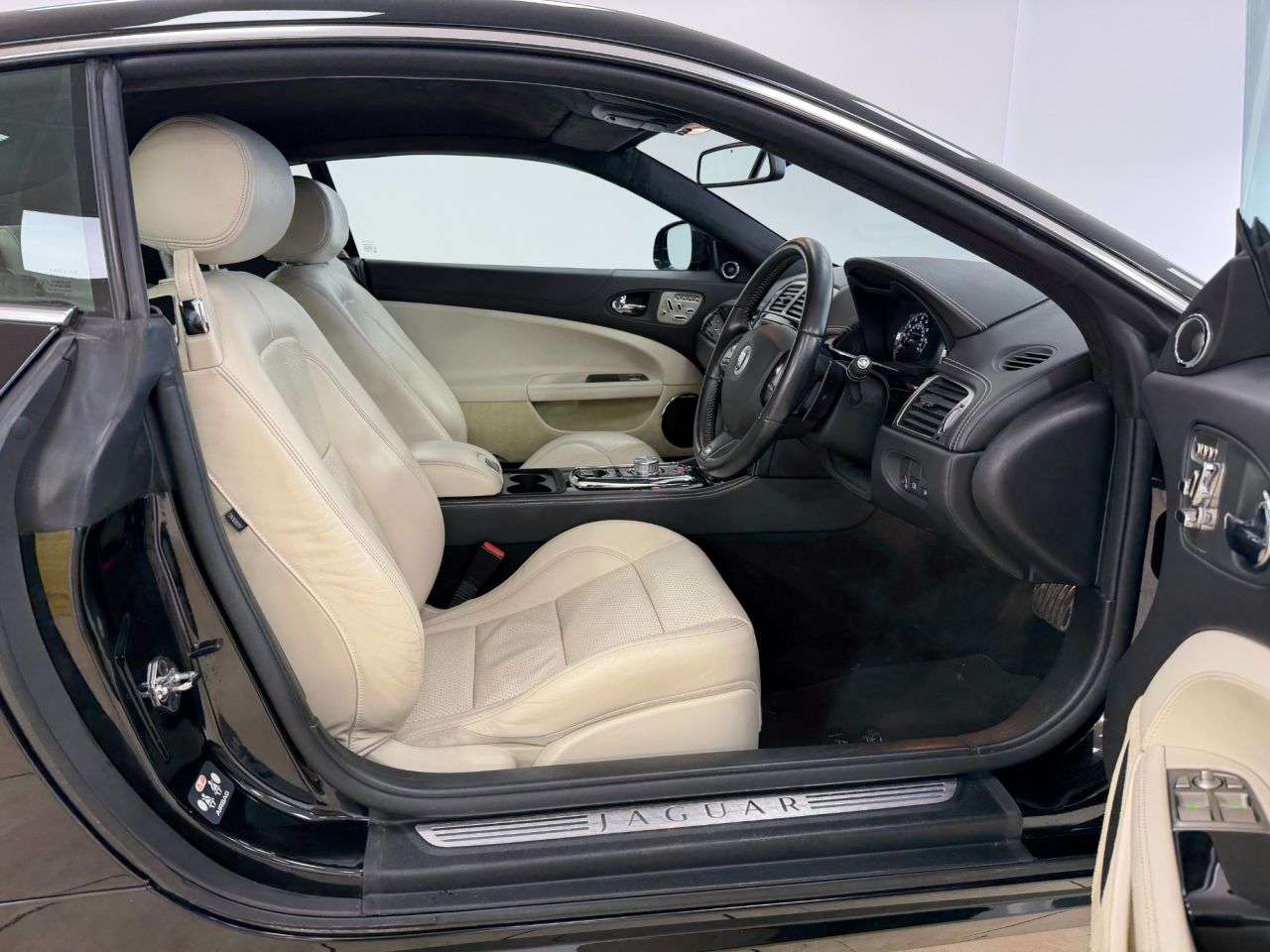 2009 JAGUAR XKR 2009 JAGUAR XKR