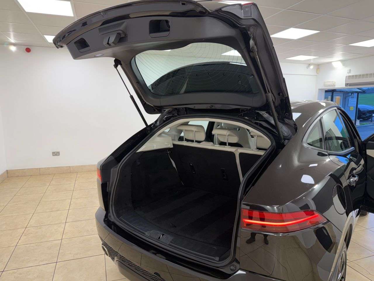 2019 JAGUAR E-PACE 2019 JAGUAR E-PACE