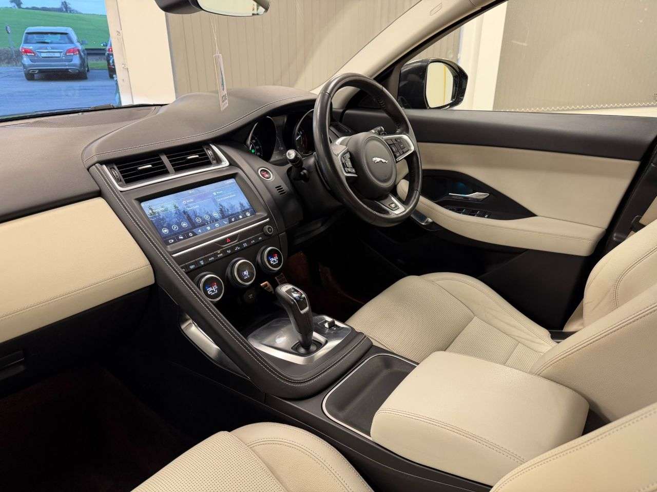 2019 JAGUAR E-PACE 2019 JAGUAR E-PACE