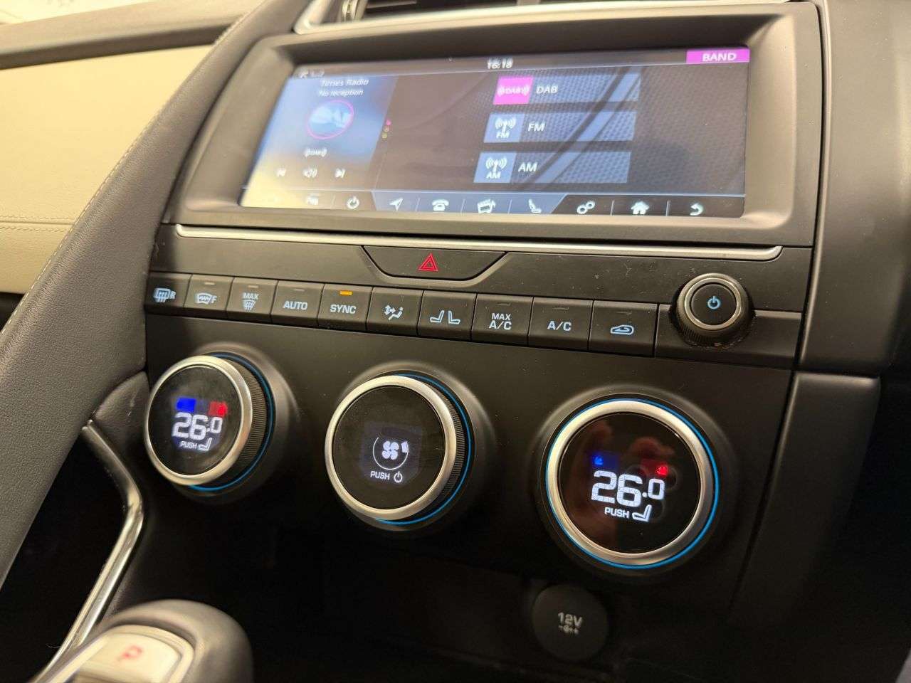 2019 JAGUAR E-PACE 2019 JAGUAR E-PACE