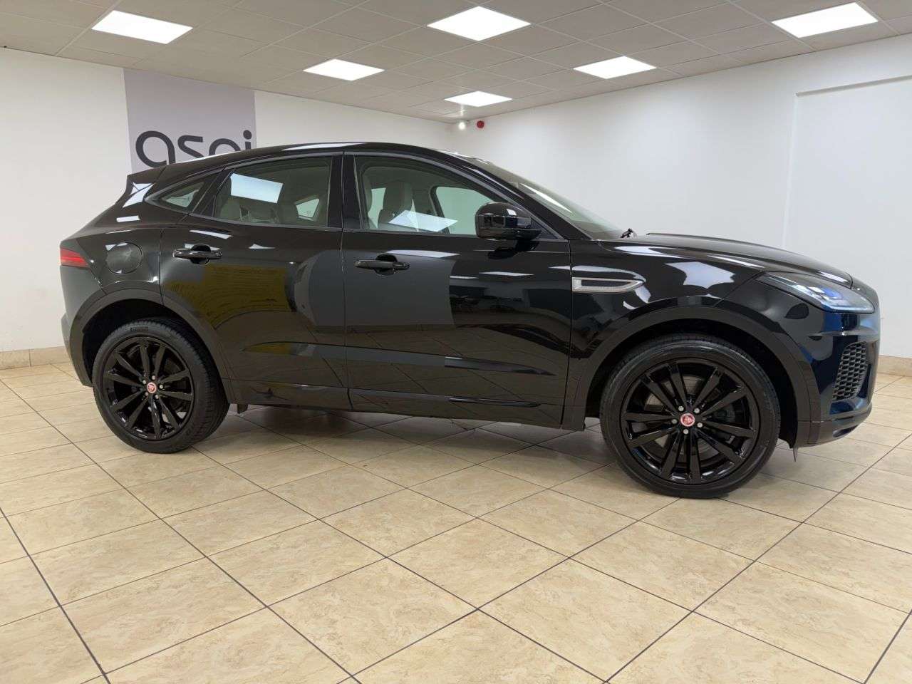 2019 JAGUAR E-PACE 2019 JAGUAR E-PACE