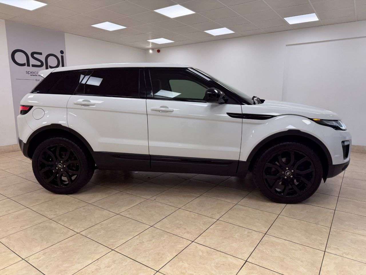 2015 LAND ROVER RANGE ROVER EVOQUE 2015 LAND ROVER RANGE ROVER EVOQUE