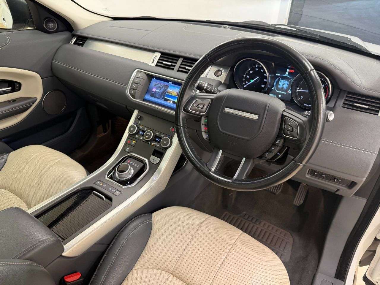 2015 LAND ROVER RANGE ROVER EVOQUE 2015 LAND ROVER RANGE ROVER EVOQUE