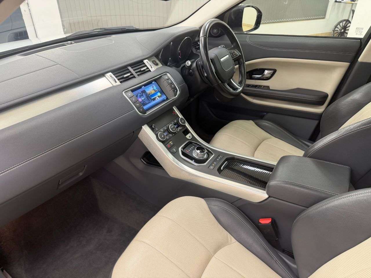 2015 LAND ROVER RANGE ROVER EVOQUE 2015 LAND ROVER RANGE ROVER EVOQUE