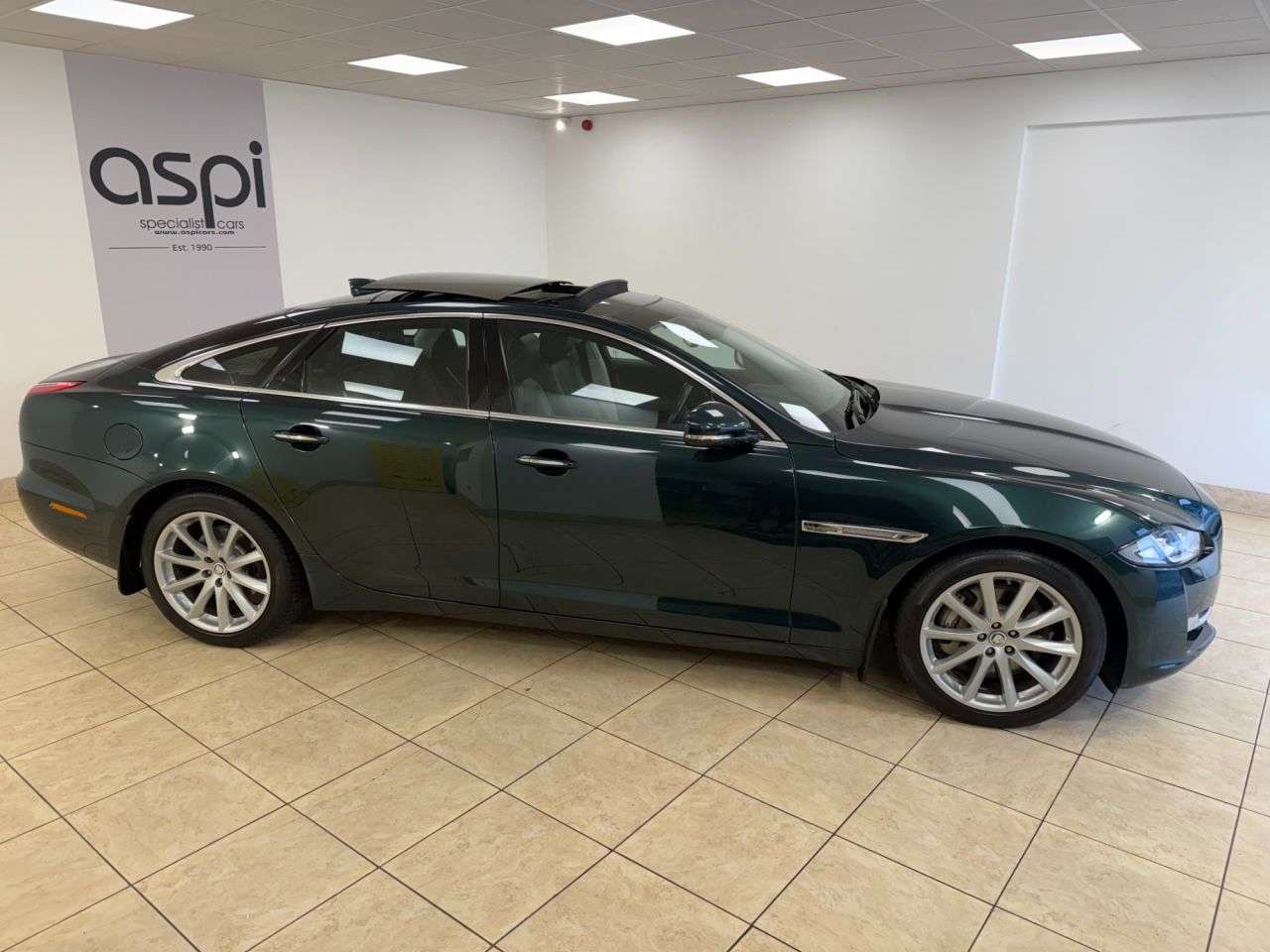 2016 JAGUAR XJ 2016 JAGUAR XJ