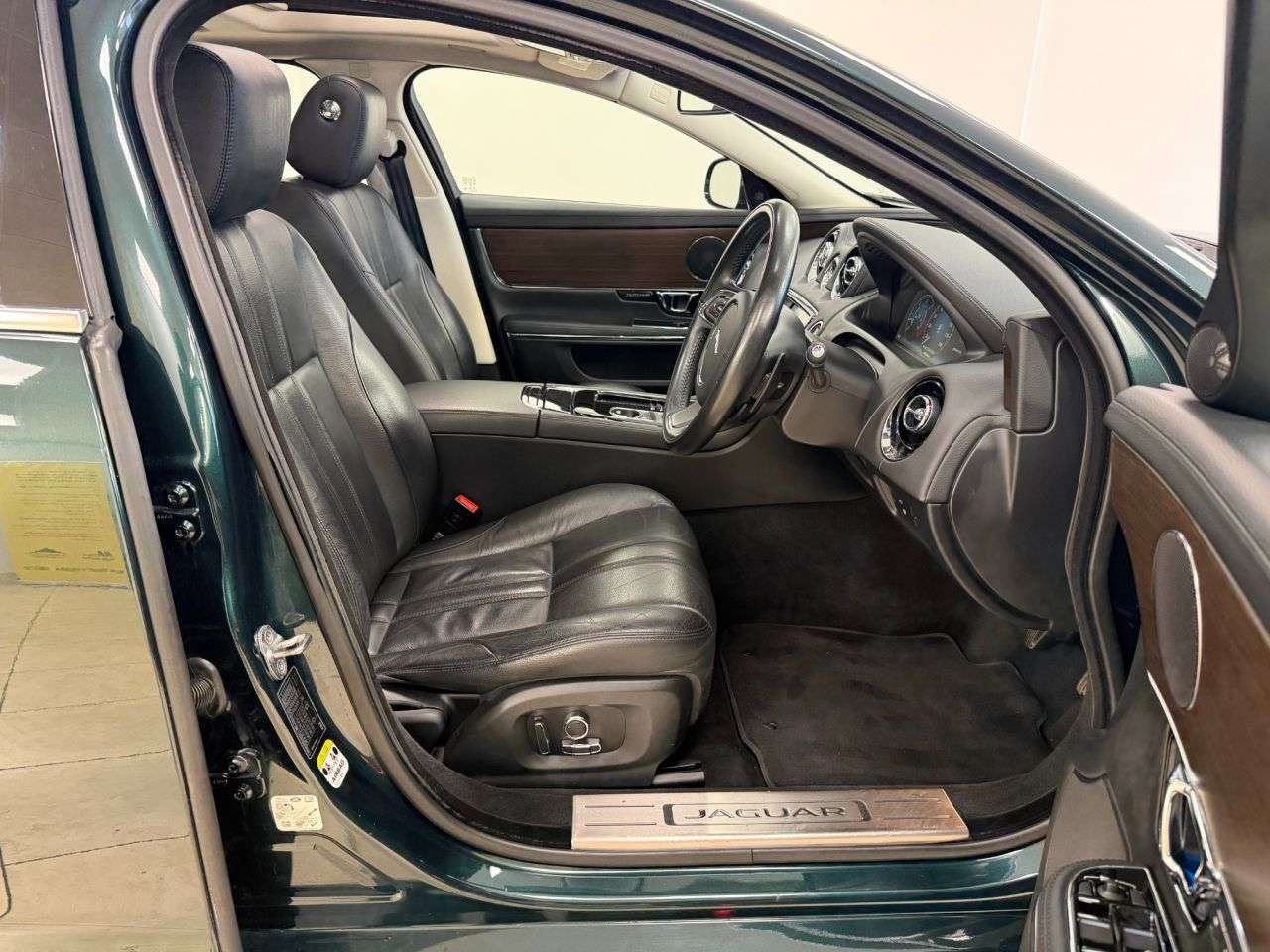 2016 JAGUAR XJ 2016 JAGUAR XJ