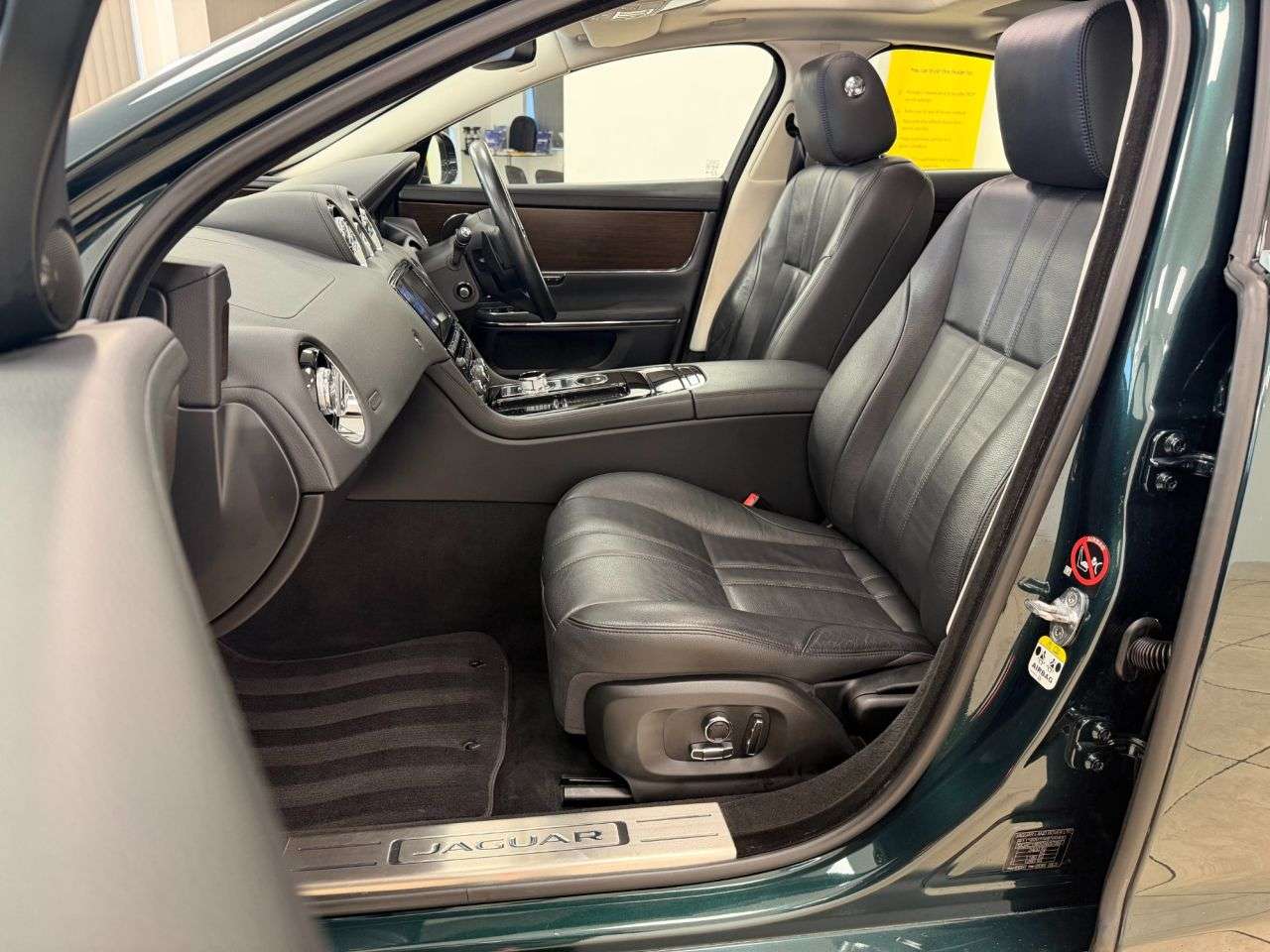 2016 JAGUAR XJ 2016 JAGUAR XJ