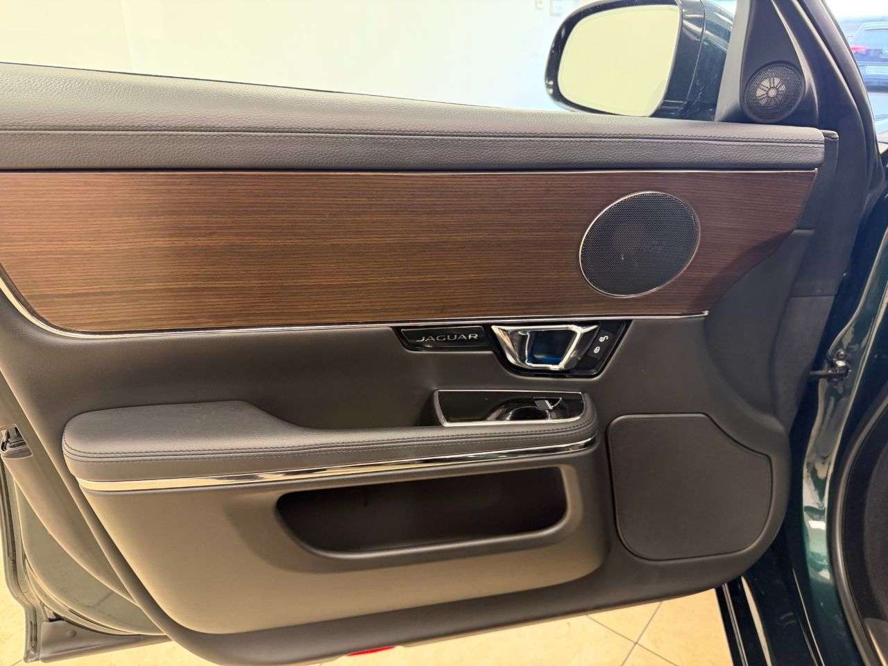 2016 JAGUAR XJ 2016 JAGUAR XJ