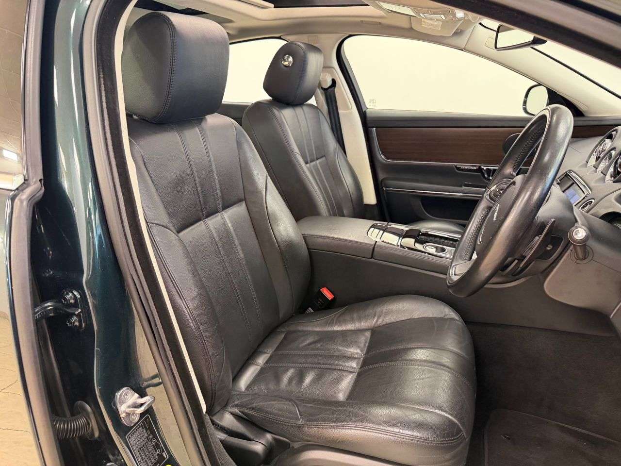 2016 JAGUAR XJ 2016 JAGUAR XJ