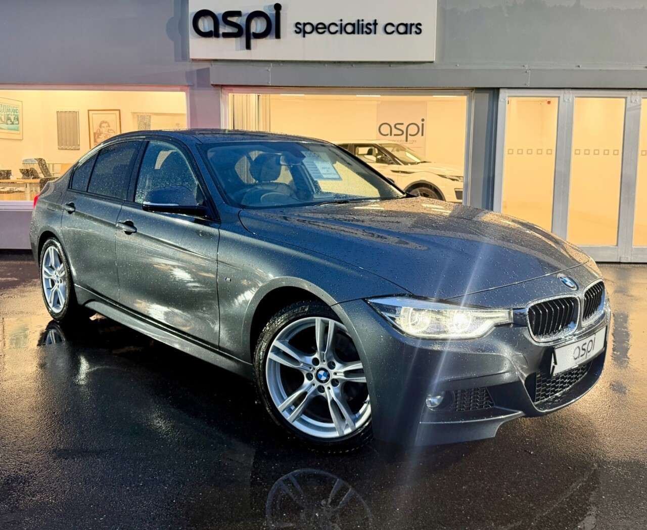 A 2018 BMW 3 SERIES 2.0 320d M Sport Saloon 4dr Diesel Auto Euro 6 (s/s) (190 ps) B/TOOTH, CLIM A 2018 BMW 3 SERIES 2.0 320d M Sport Saloon 4dr Diesel Auto Euro 6 (s/s) (190 ps) B/TOOTH, CLIM