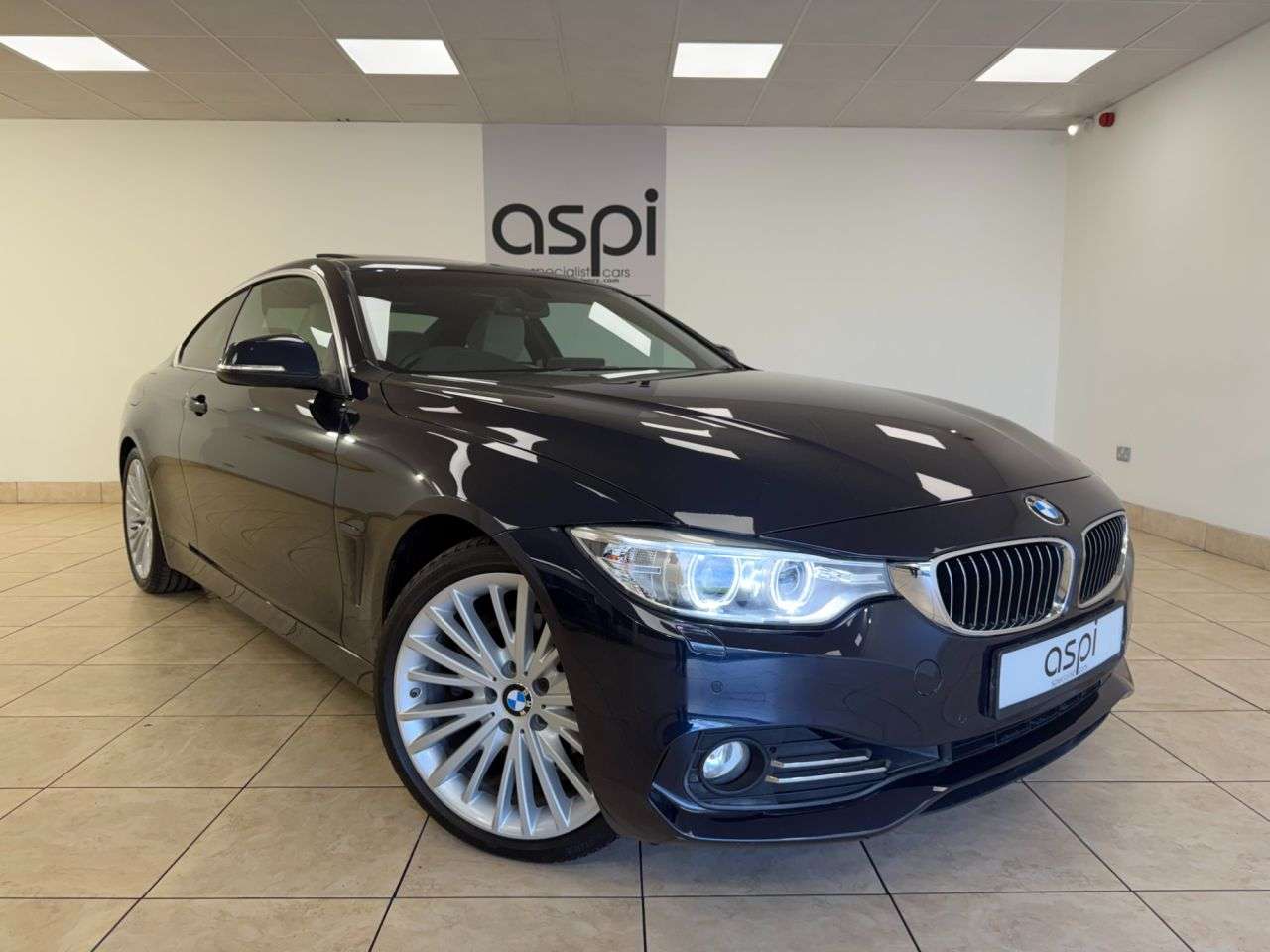A 2015 BMW 4 SERIES 3.0 430d Luxury Coupe 2dr Diesel Auto Euro 6 (s/s) (258 ps) PDC, SAT NAV, S A 2015 BMW 4 SERIES 3.0 430d Luxury Coupe 2dr Diesel Auto Euro 6 (s/s) (258 ps) PDC, SAT NAV, S