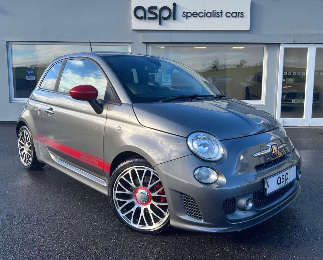 A 2016 ABARTH 595 1.4 T-Jet Turismo Hatchback 3dr Petrol Manual Euro 6 (160 bhp) REAR PARKING A 2016 ABARTH 595 1.4 T-Jet Turismo Hatchback 3dr Petrol Manual Euro 6 (160 bhp) REAR PARKING